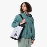 EASTPAK SHOPP'R TOTE BASQUIAT PEGASUS